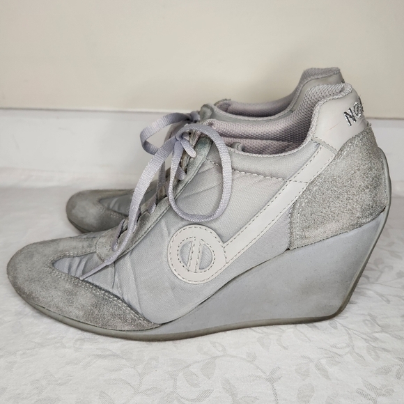 NoName Grey Leather Wedge Sneakers - Picture 1 of 11